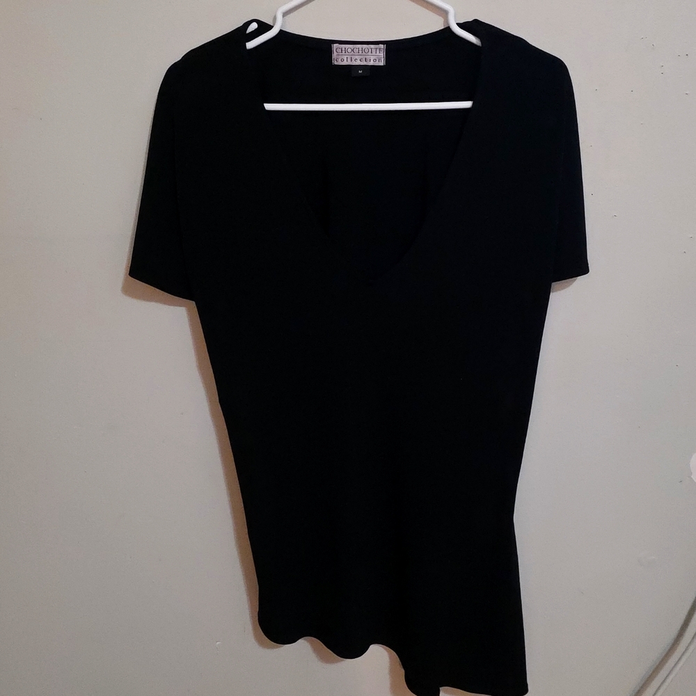 #30. Elegant Black Women's V-Top PTP 20"